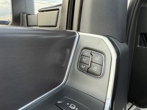 Used 2026 Ford F450 Platinum w/ FX4 Off-Road Package image 14