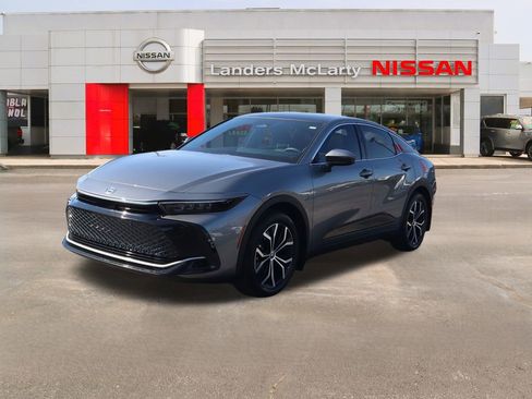 Used 2024 Toyota Crown Limited image 7