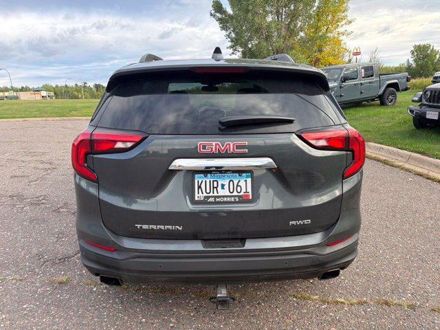 Used 2019 GMC Terrain SLE w/ GMC Pro Grade Package AWD/4WD image 9