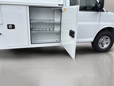 New 2025 Chevrolet Express 3500 w/ Power Convenience Package RWD image 30