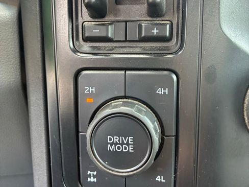 Used 2024 Ford F250 XL w/ FX4 Off-Road Package AWD/4WD image 8