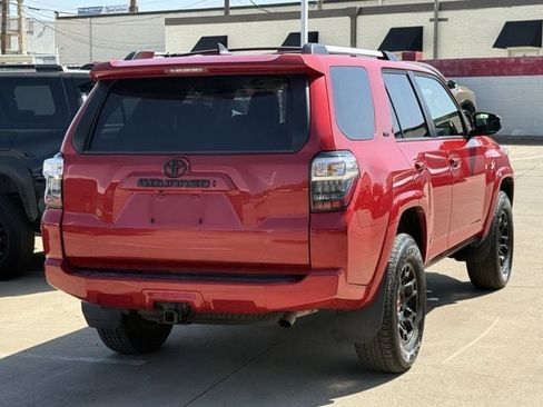 Used 2022 Toyota 4Runner SR5 w/ TRD Black Wheel Package (TMS) AWD/4WD image 4