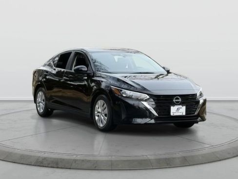 Used 2024 Nissan Sentra S image 1