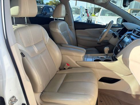 Used 2015 Nissan Murano Platinum w/ Platinum Technology Package image 16