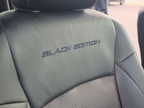 Used 2025 Honda Ridgeline Black Edition image 40