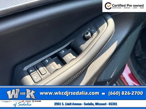 Certified 2023 Jeep Grand Cherokee Altitude AWD/4WD image 18