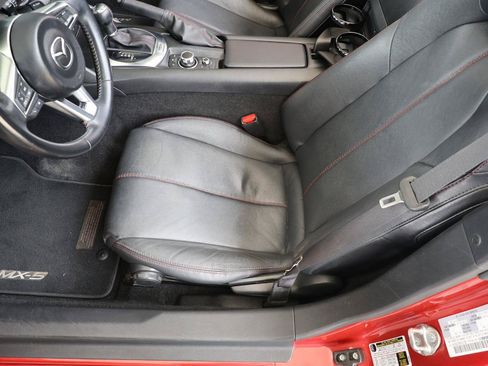Used 2017 MAZDA MX-5 Miata Grand Touring RWD image 34