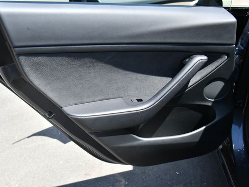 Used 2023 Tesla Model 3 Standard Range RWD image 32