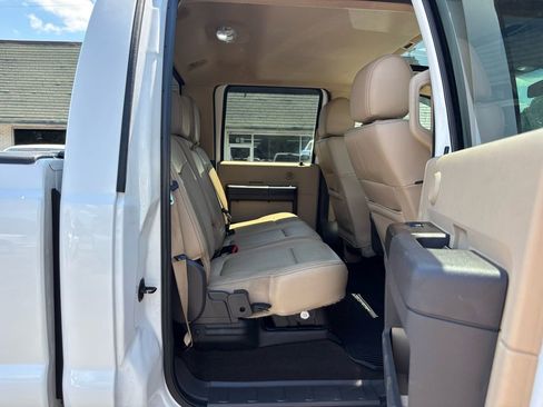 Used 2016 Ford F250 Lariat w/ Lariat Ultimate Package AWD/4WD image 26