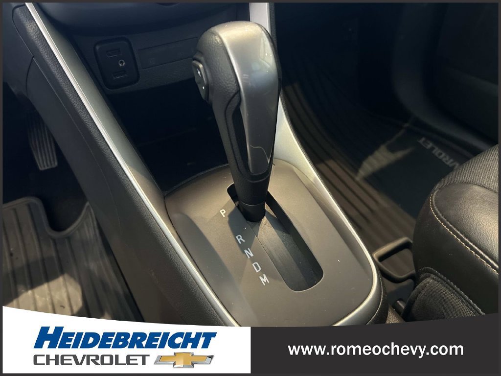 Used 2019 Chevrolet Trax LT w/ LT Convenience Package AWD/4WD image 25