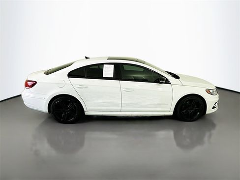 Used 2017 Volkswagen CC R-Line Executive image 8