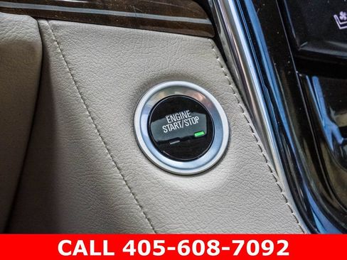 Used 2018 Cadillac Escalade Luxury RWD image 57