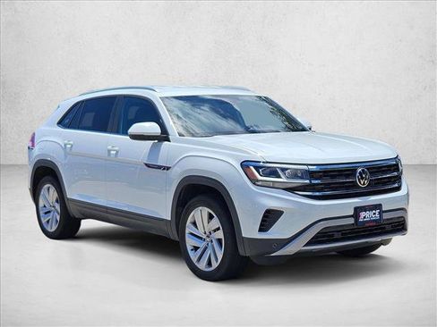 Used 2022 Volkswagen Atlas Cross Sport SE AWD/4WD image 3