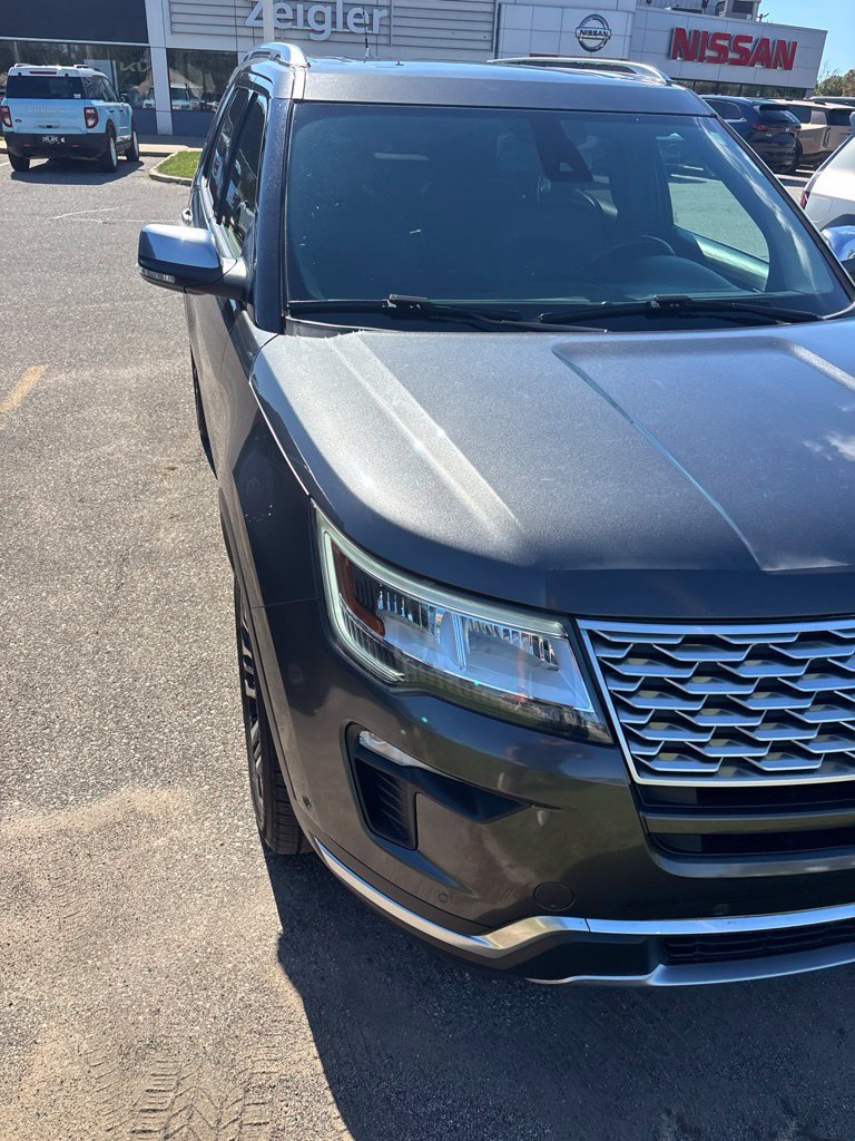 Used 2018 Ford Explorer Platinum AWD/4WD image 1