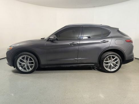 Used 2018 Alfa Romeo Stelvio Ti Sport AWD/4WD image 4