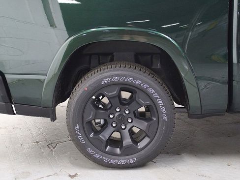 New 2026 RAM 1500 4x4 Crew Cab image 38