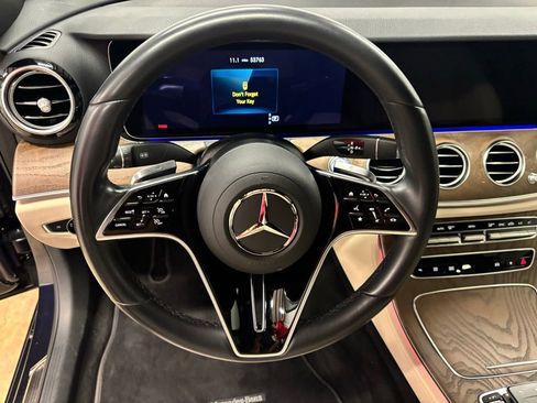 Used 2022 Mercedes-Benz E 350 Sedan image 17