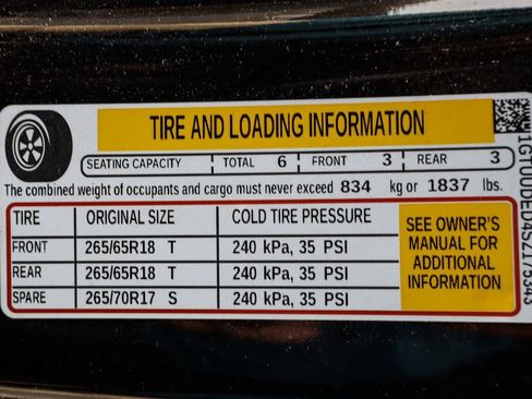 Certified 2025 GMC Sierra 1500 SLT image 45