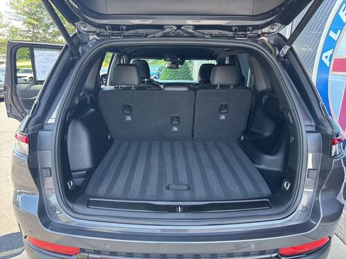 Used 2022 Jeep Grand Cherokee Altitude image 54