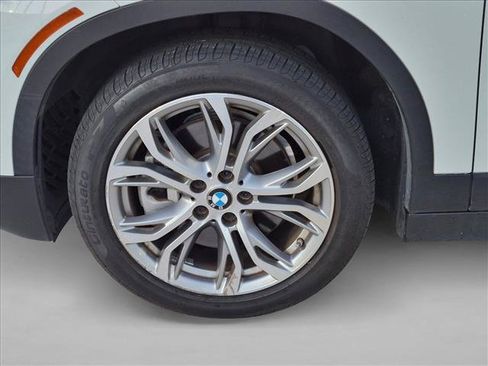 Used 2022 BMW X2 sDrive28i w/ Convenience Package FWD image 9
