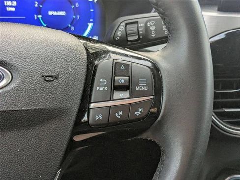 Used 2022 Ford Escape Titanium w/ Class II Trailer Tow Package image 5