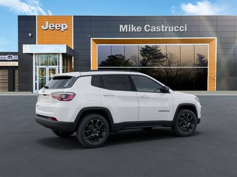 New 2026 Jeep Compass Latitude AWD/4WD image 5