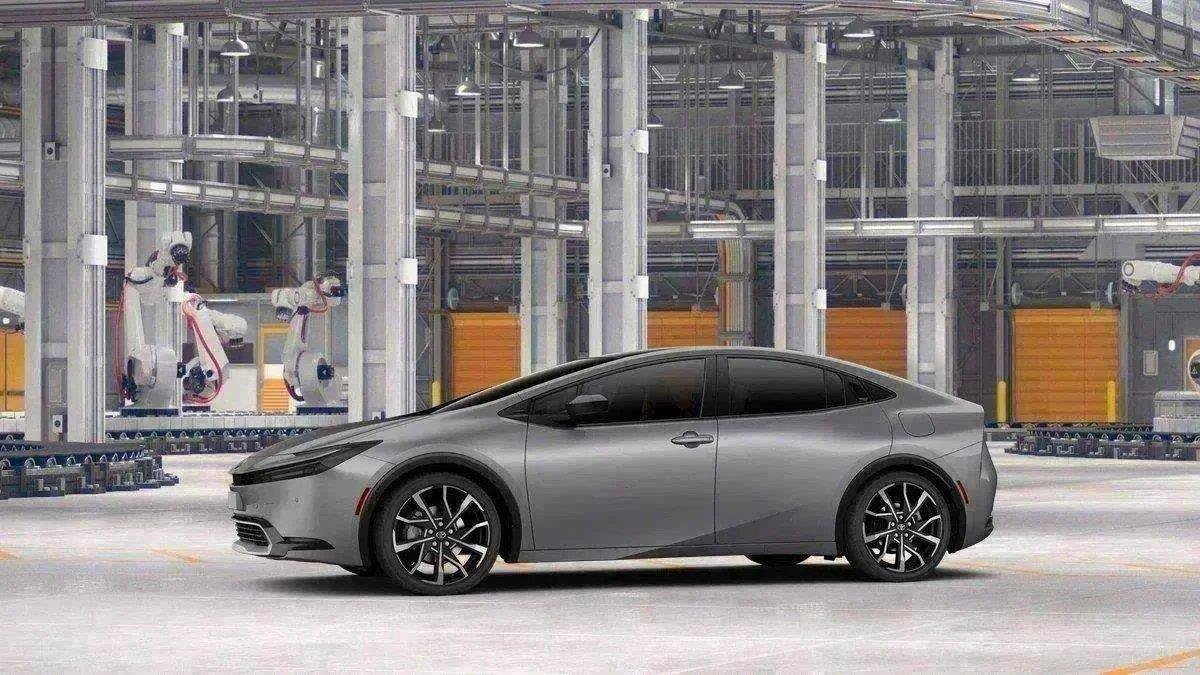 New 2027 Toyota Prius Plug-In Hybrid FWD image 91