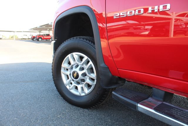 Used 2025 Chevrolet Silverado 2500 LT w/ Safety Package AWD/4WD image 11