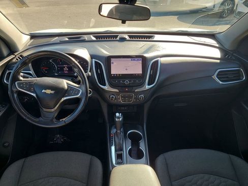Used 2020 Chevrolet Equinox LT image 2
