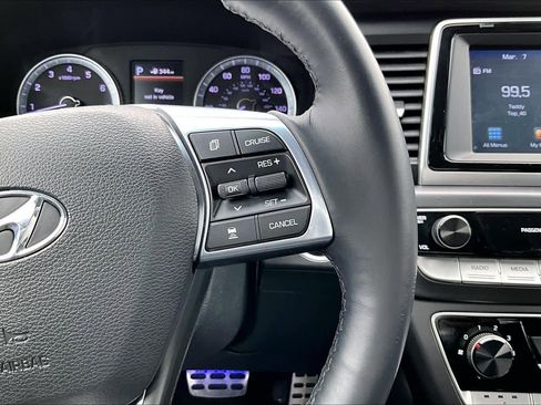 Used 2018 Hyundai Sonata SEL w/ Tech Package 02 image 24