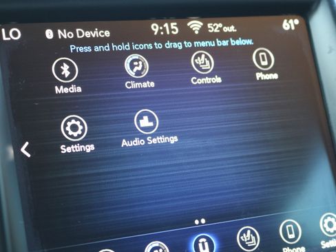 Used 2019 Chrysler 300 S image 18