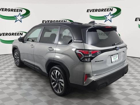 Used 2025 Subaru Forester Touring AWD/4WD image 7