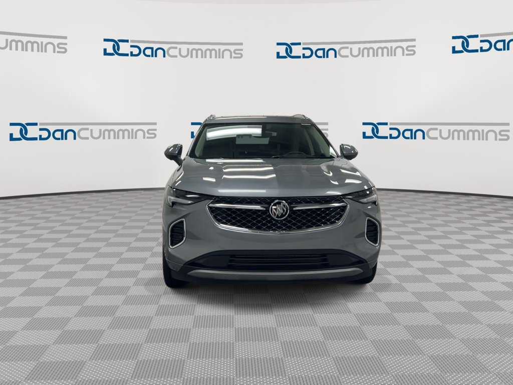 Used 2023 Buick Envision Avenir FWD image 3