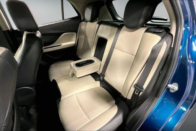 Used 2019 Buick Encore Sport Touring AWD/4WD image 20