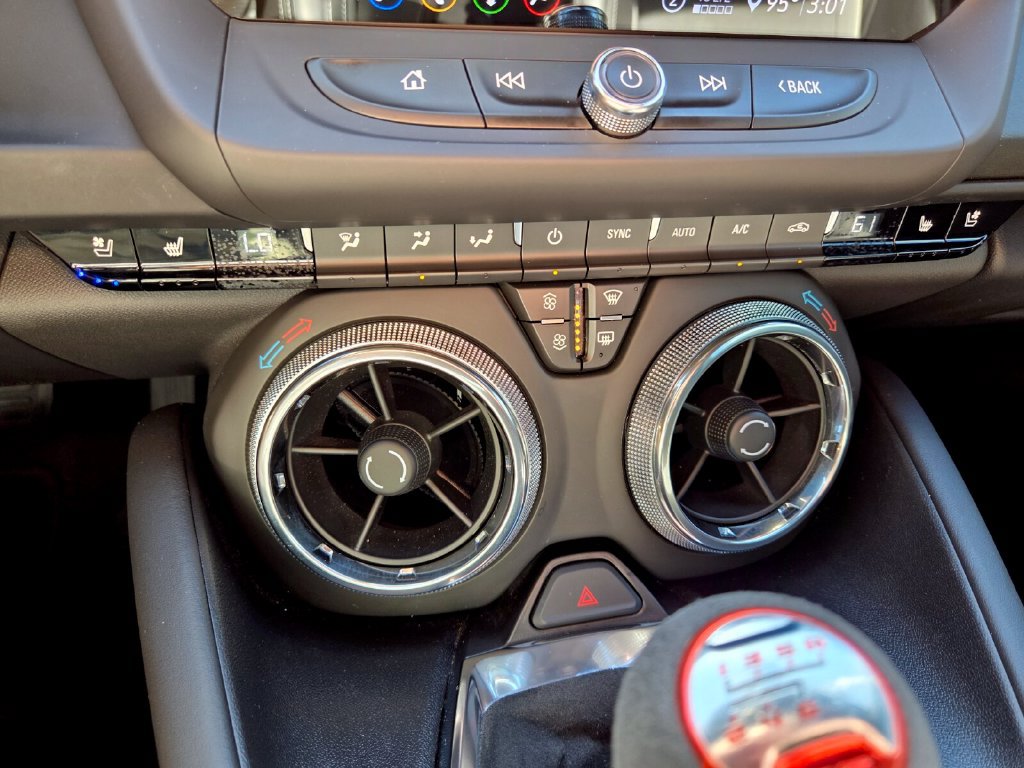 Used 2020 Chevrolet Camaro SS RWD image 26