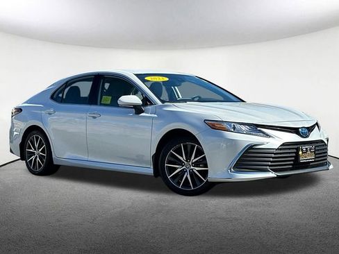 Certified 2023 Toyota Camry XLE FWD image 2
