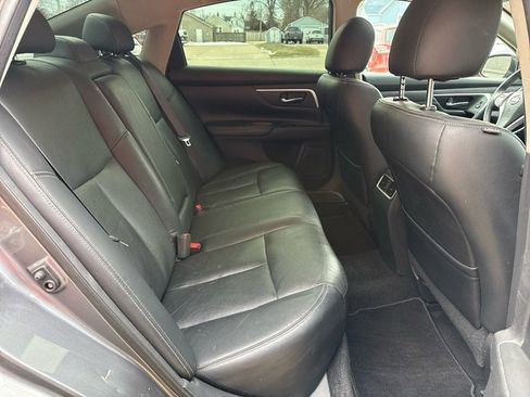 Used 2016 Nissan Altima 2.5 SL w/ 2.5 Technology Package image 18