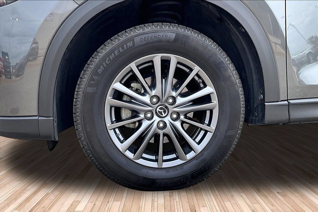 Used 2020 MAZDA CX-5 Touring FWD image 8
