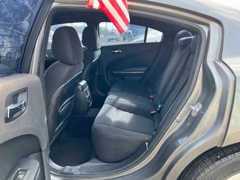 Used 2012 Dodge Charger SE image 11