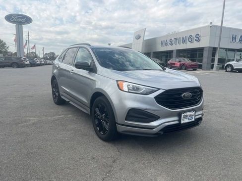 Used 2024 Ford Edge SE w/ Black Appearance Package image 1