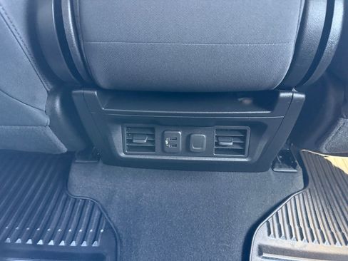 Used 2020 Chevrolet Silverado 1500 LT w/ All-Star Edition image 27