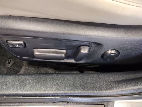 Used 2018 Toyota Avalon Limited w/ Carpet Mat Package FWD image 23