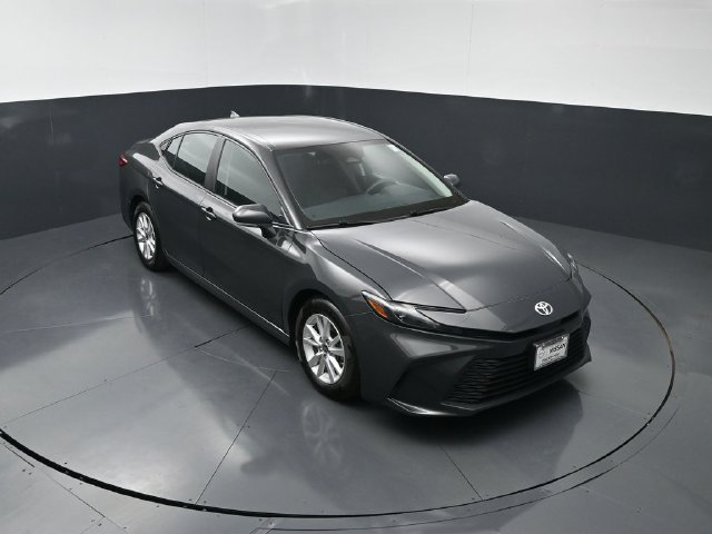 Used 2025 Toyota Camry LE FWD image 26