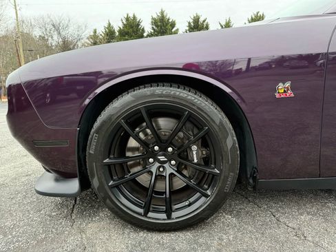 Used 2020 Dodge Challenger R/T Scat Pack w/ Dynamics Package RWD image 10