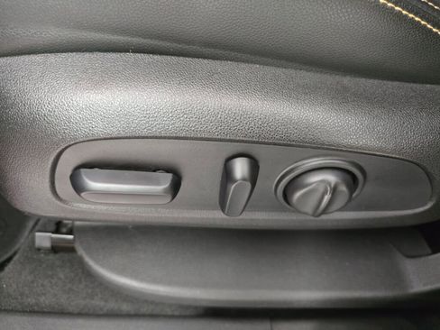 Used 2018 GMC Terrain SLT w/ Infotainment Package II image 35