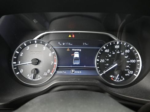 Used 2020 Nissan Titan SV w/ SV Convenience Package image 11