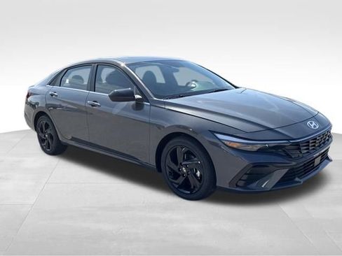 New 2026 Hyundai Elantra SEL Sport Premium FWD image 7