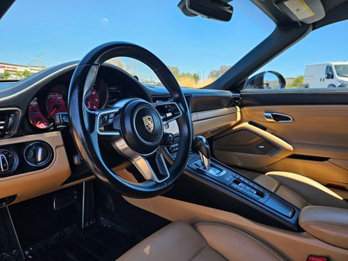 Used 2018 Porsche 911 Carrera S RWD image 35