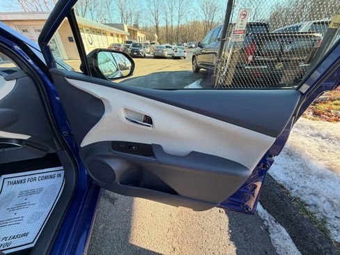 Used 2016 Toyota Prius Two image 14