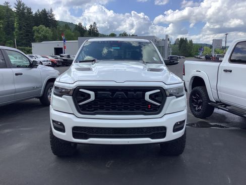 New 2026 RAM 1500 Big Horn AWD/4WD image 2